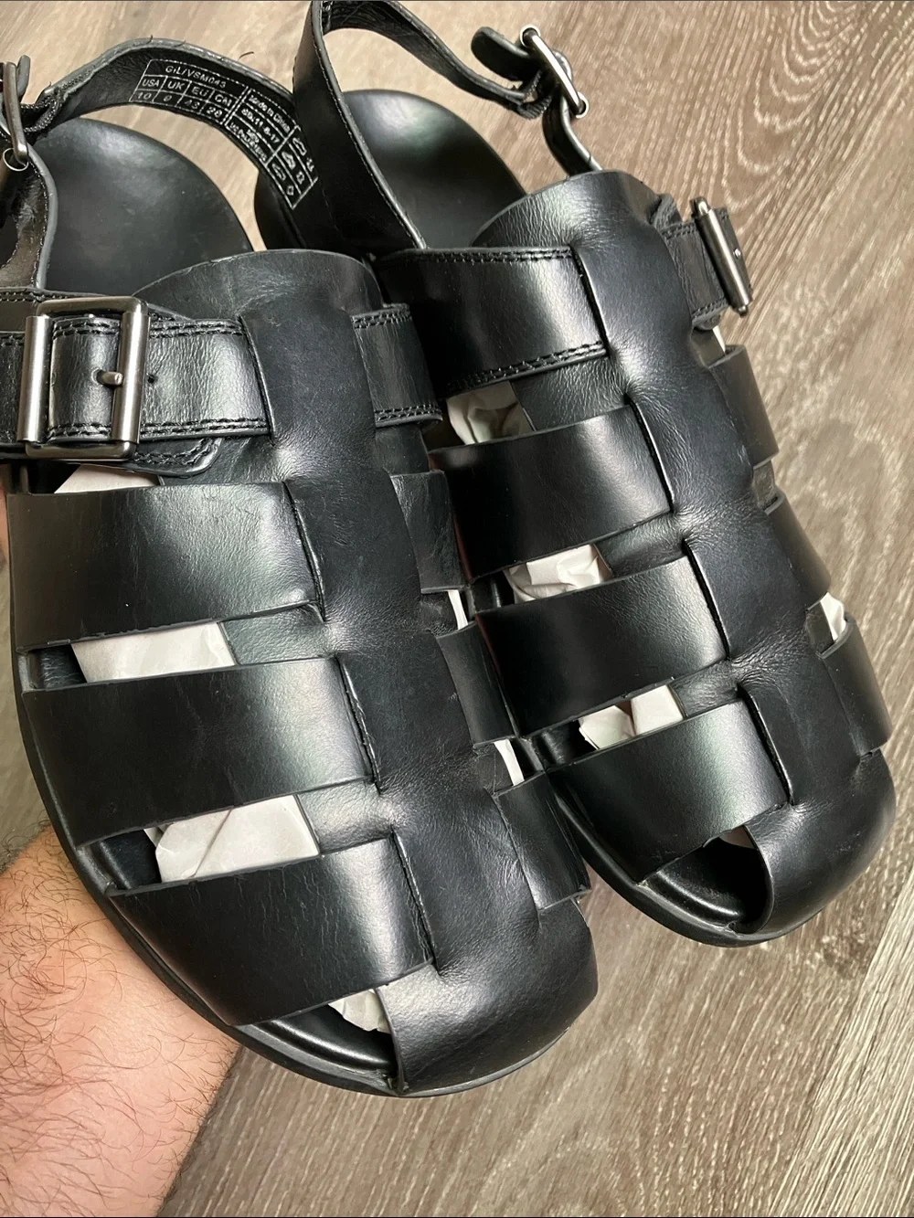 Vionic Men's Black Leather Fisherman Sandals